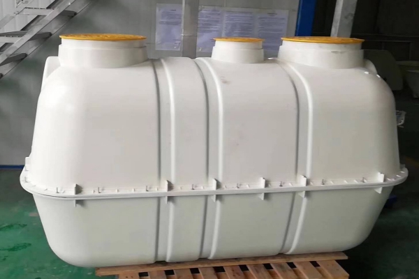 SMC模壓玻璃鋼化糞池在選擇時需要關(guān)注哪些問題 SMC模壓玻璃鋼化糞池在選擇時需要關(guān)注哪些問題